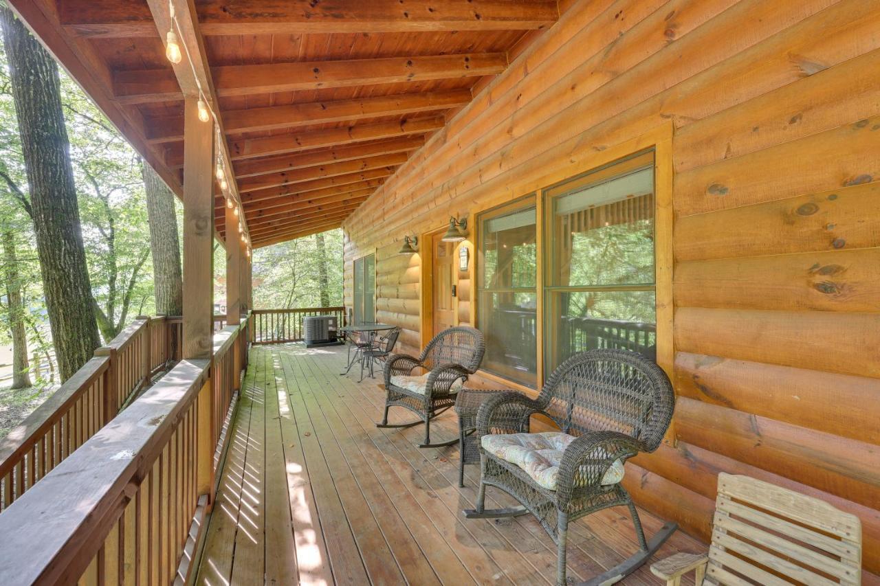 Riverfront Ellijay Cabin With Deck And Pool Access! Exteriér fotografie