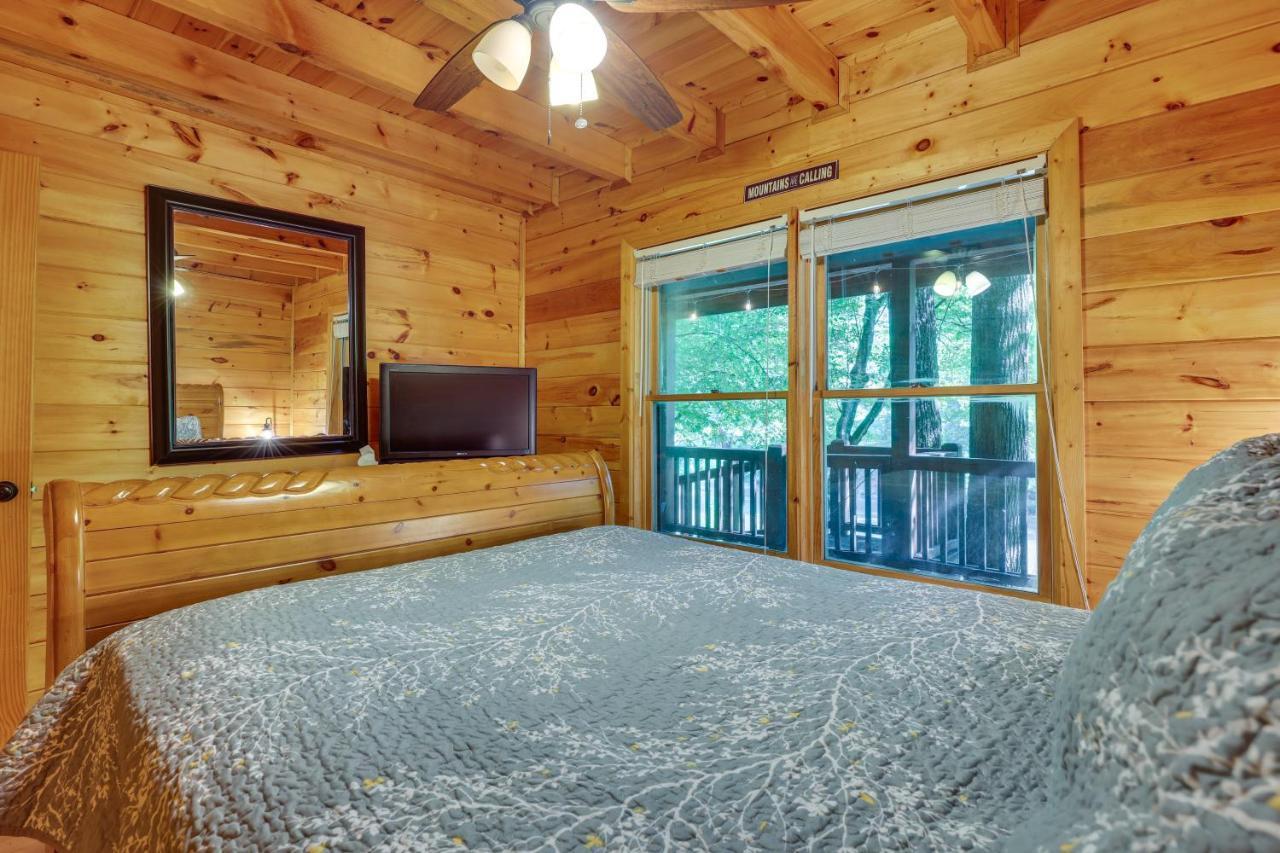 Riverfront Ellijay Cabin With Deck And Pool Access! Exteriér fotografie