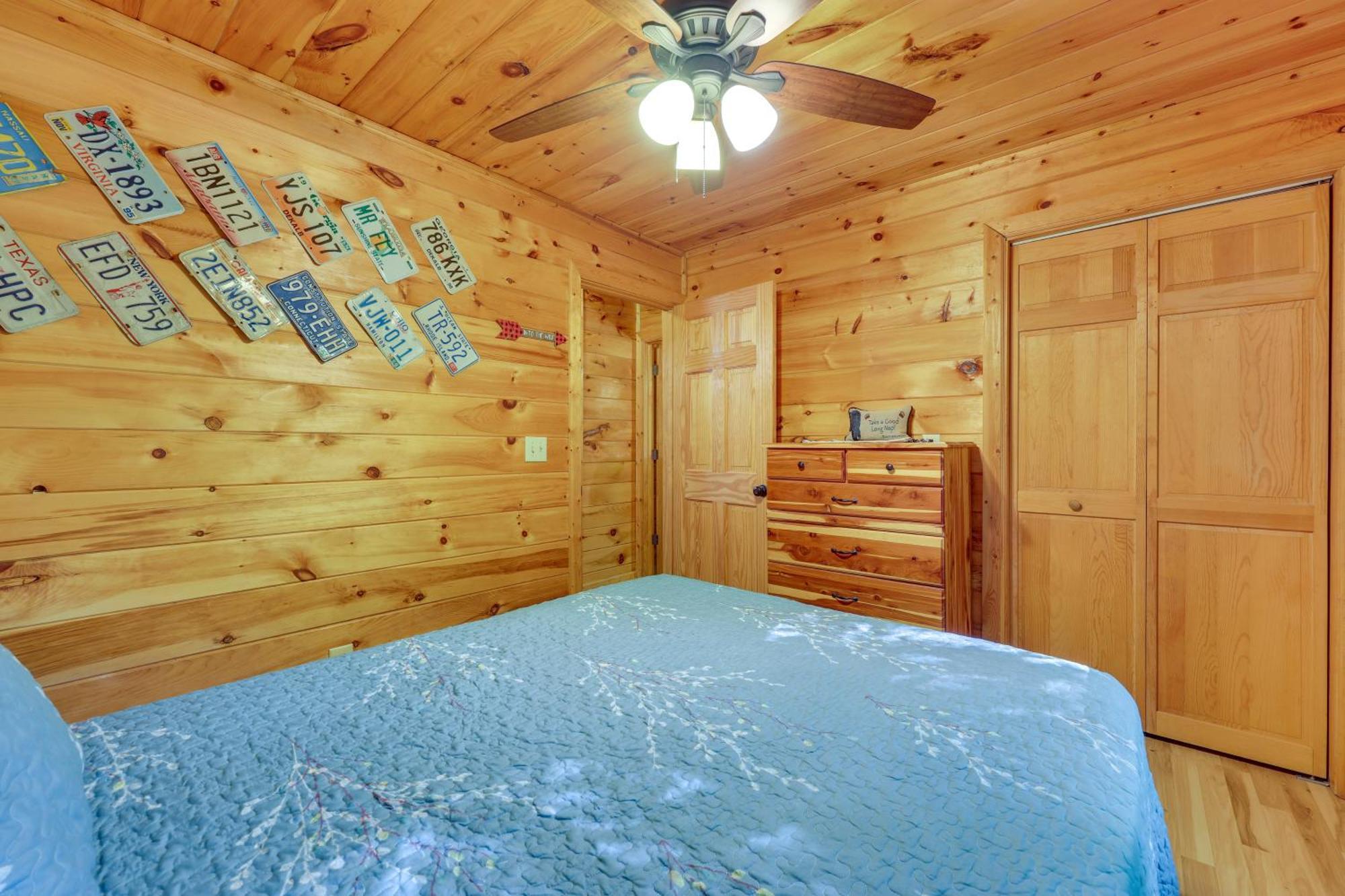 Riverfront Ellijay Cabin With Deck And Pool Access! Exteriér fotografie